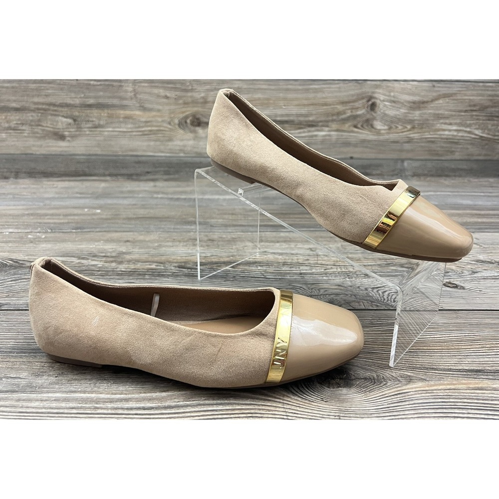 Jones New York Flats SCELLA Beige Faux Suede GoldTone Bar Ballet Flat 8.5W ~WIDE